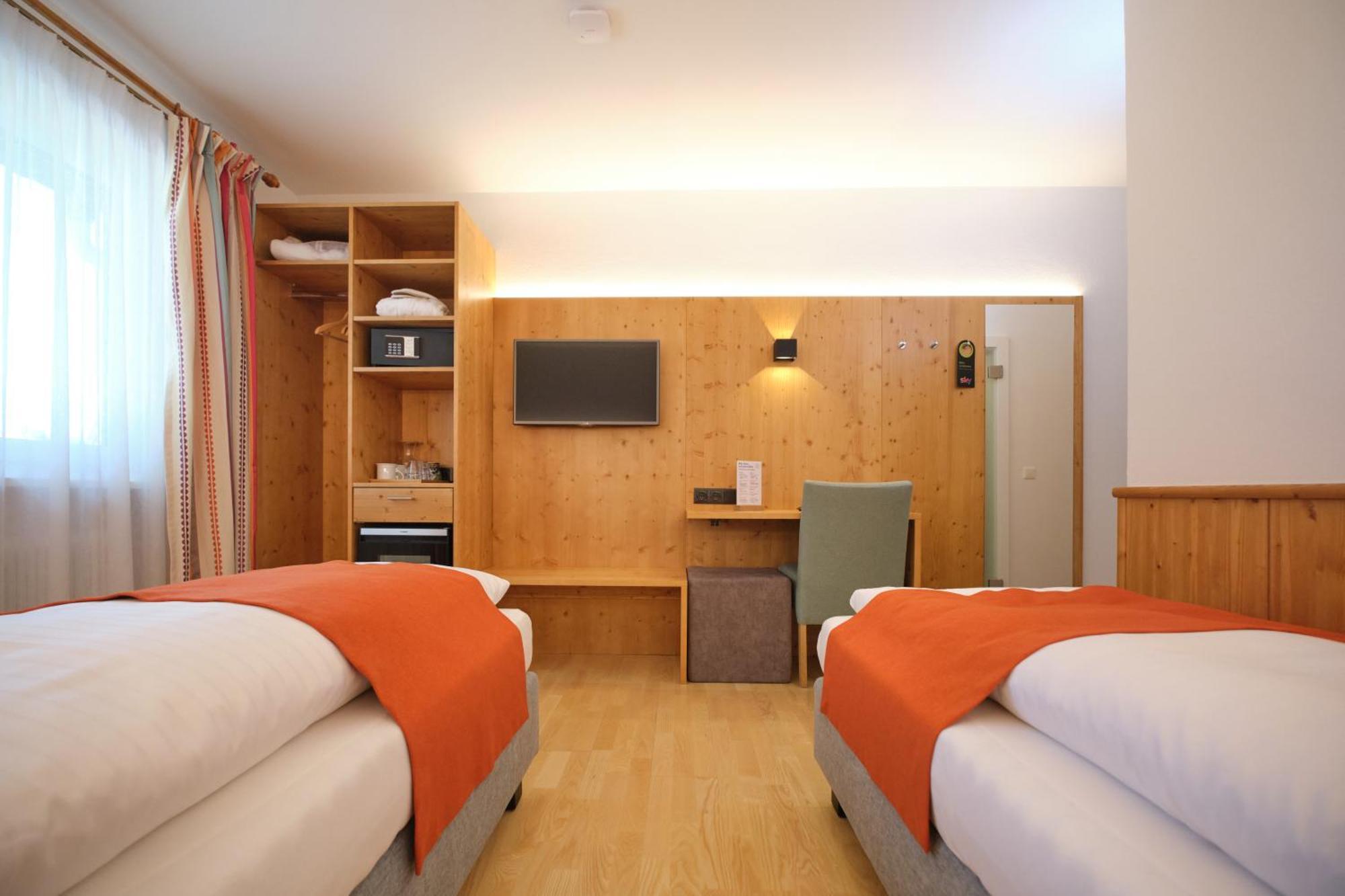 Santner, Hotel Eugendorf Dış mekan fotoğraf